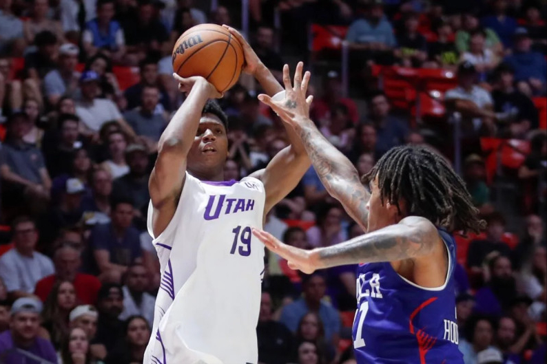 酷似麦迪!“刺头”贝利砍18+7+3断获全美好评,专家:有资本狂妄