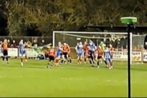 开云在线-这球吹一辈子英格兰低级别球队门将，决赛上演凌空剪刀脚绝平