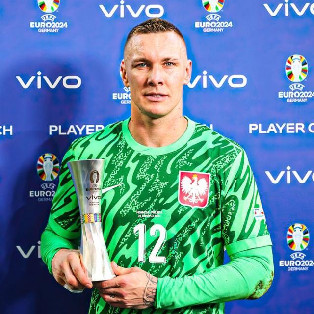 1719339800099027649.jpg 开云APP-【欧洲杯】莱万点射摧毁姆总首球,D2法国落死亡半区