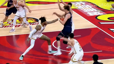 开云-宏远队史千胜,马尚的一句话引发粤迷深深共鸣,却让周琦自残形愧